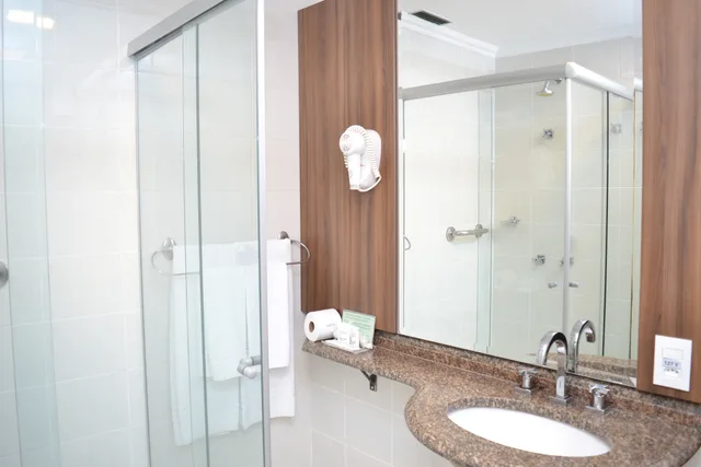 غرفة تنفيذية ثلاثية بسريرين منفصلين، Premium Vila Velha Ponta Grossa 2/2