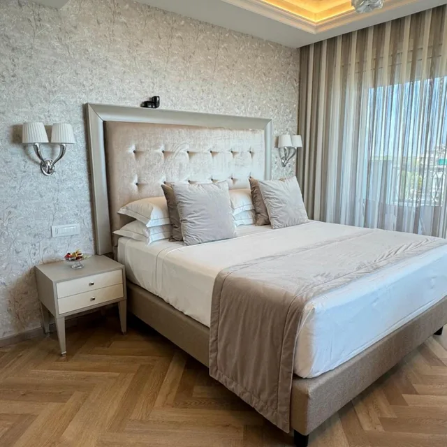 جناح بإطلالة على البحر، Grand Hotel Gallia 1/6