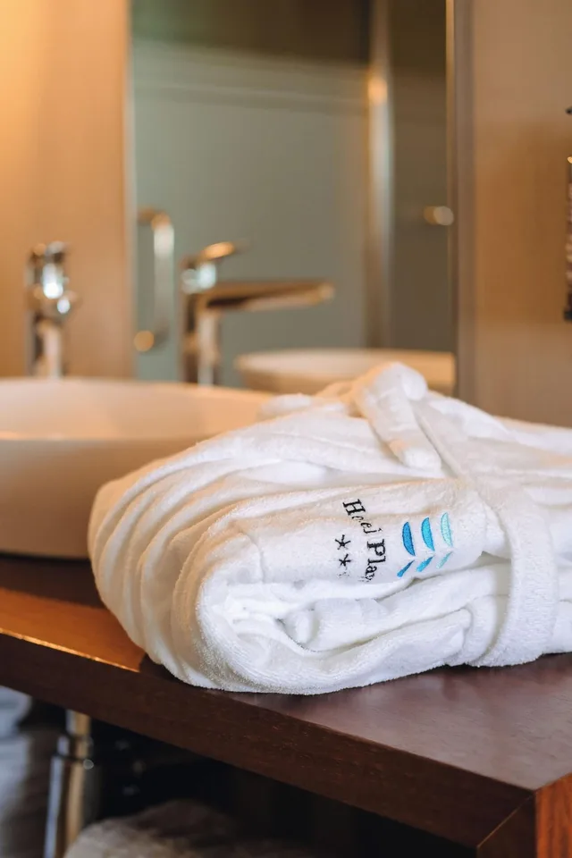 غرفة سوبيريور بسرير مزدوج بإطلالة على البحر بشرفة، Hotel Playa Golf - Adults Only 5/9