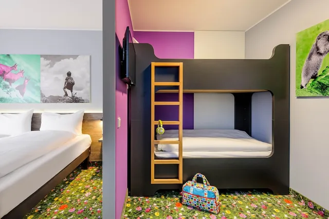 غرفة عائلية بسرير كوين وسرير بطابقين، Felix Hotel Kaufbeuren 2/3