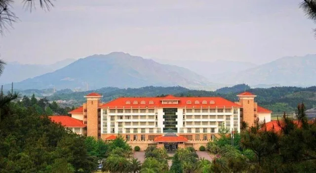 Merryland Resort Guilin، Guilin 2/41