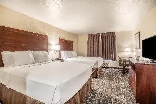 غرفة، Cobblestone Hotel & Suites - Two Rivers 3/10