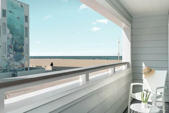 Room, King Bed, Ocean View, Balcony, Sea Sprite Hotel 8/8