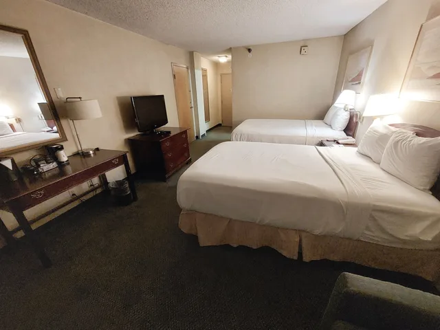 غرفة ديلوكس بسريرين مزدوجين، Ramada By Wyndham Reno Hotel And Casino 1/8