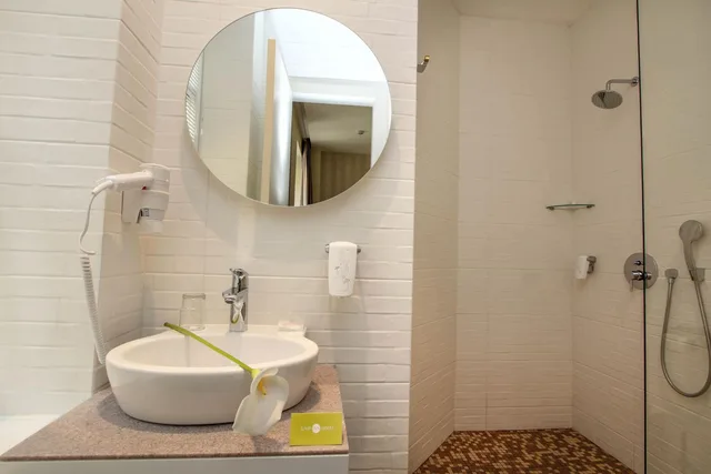 غرفة مفردة، Jump INN Hotel 7/8