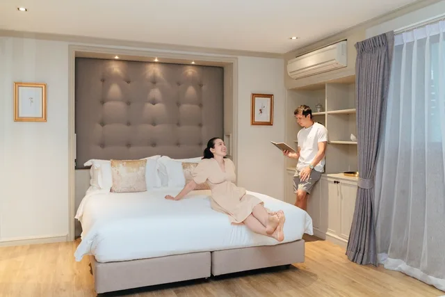 جناح بسريرين مزدوجين بشرفة بغرفتي نوم، THEA Private Suites by TH District 9/10