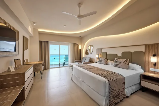 Junior Suite, King Bed, Sea Side، Riu Palace Aquarelle 1/4