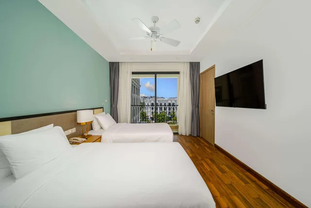 غرفة بسريرين منفصلين بإطلالة على البحر، Wyndham Garden Grandworld Phu Quoc 2/7