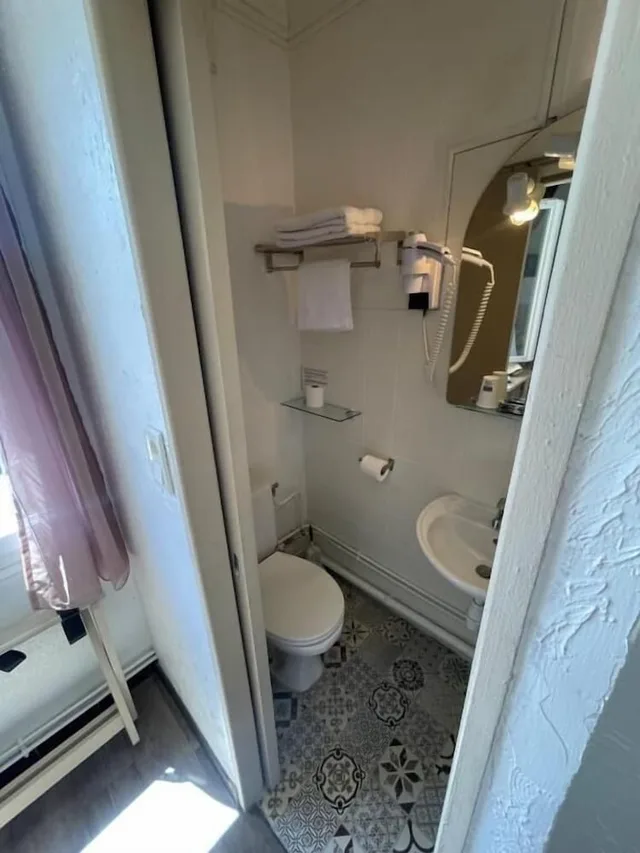 Standard, Double Bed, Hotel Clair Logis 8/8