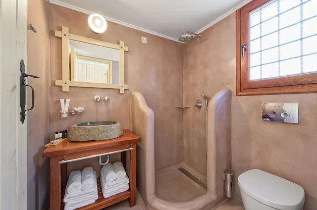 شقة ديلوكس بسرير مزدوج بإطلالة على البحر بشرفة مع أريكة، A Symi Residences 4/4