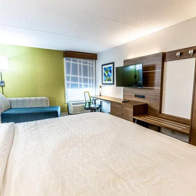 Xtra Space, Standard, King Bed، Holiday Inn Express Indianapolis South 6/10