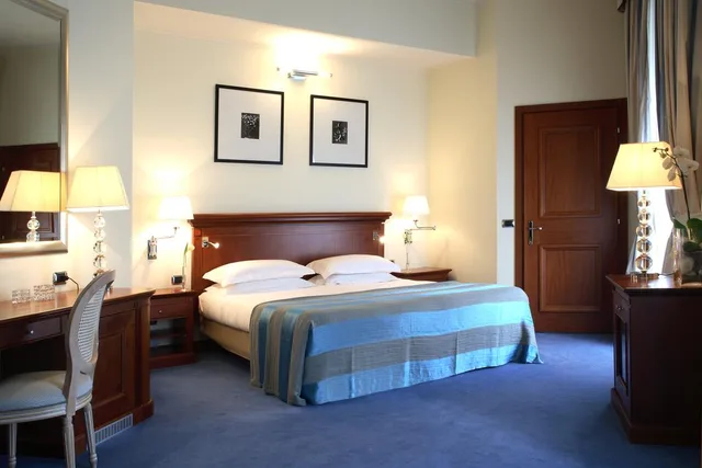 غرفة كلاسيكية بسرير مزدوج، Starhotels Terminus 2/2