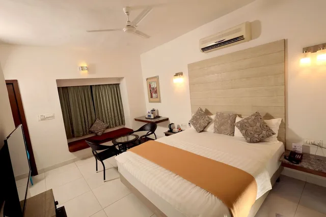 كوخ بسريرين كوين، Humming Bird Resort 2/5