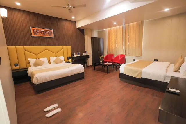 غرفة عائلية رباعية بسريرين كينج، Hotel Krishnam 10/10