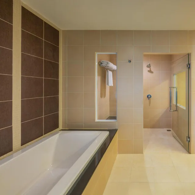 جناح ديلوكس بسرير مزدوج، Deevana Plaza Phuket Patong 7/7