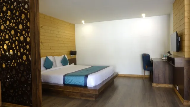 Executive, Double Bed, Yashshree Sanderling 5/10