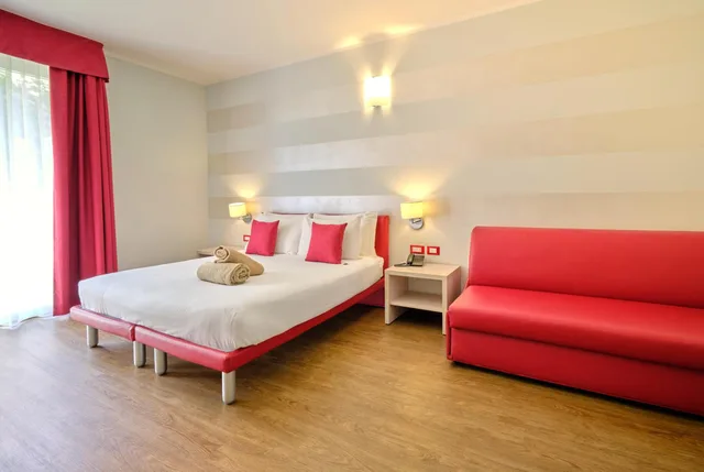 غرفة ديلوكس بسرير مزدوج أو سريرين منفصلين، HOTEL EDEN GARDA 5/10