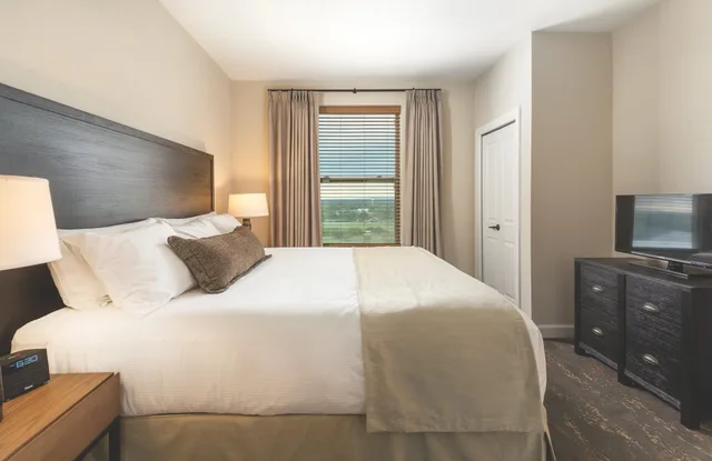 شقة سكنية رئاسية بسرير كينج وسريرين مزدوجين بغرفتي نوم مع أريكة، Worldmark Marble Falls 2/5