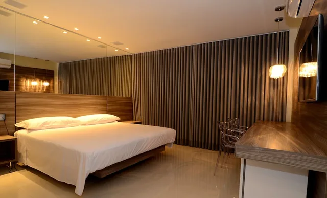 Suite, King Bed, Le Ville 1/3