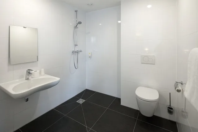 غرفة عائلية رباعية بسرير مزدوج وسريرين منفصلين، easyHotel Amsterdam Arena Boulevard 9/10
