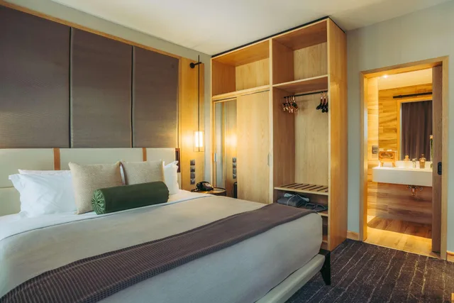 Room, Large, The Social House Nairobi, a Preferred Lifestyle Hotel 1/4