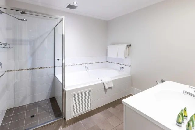 Spa, Studio, Kitchenette، Discovery Resorts - McCracken Country Club 4/4