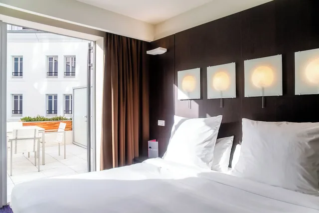 غرفة تنفيذية بسرير كوين، Le Rex Hotel 3/7