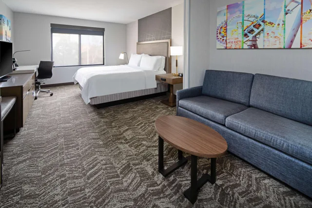 جناح بسرير كينج، Best Western Valencia/Six Flags Inn & Suites 2/3