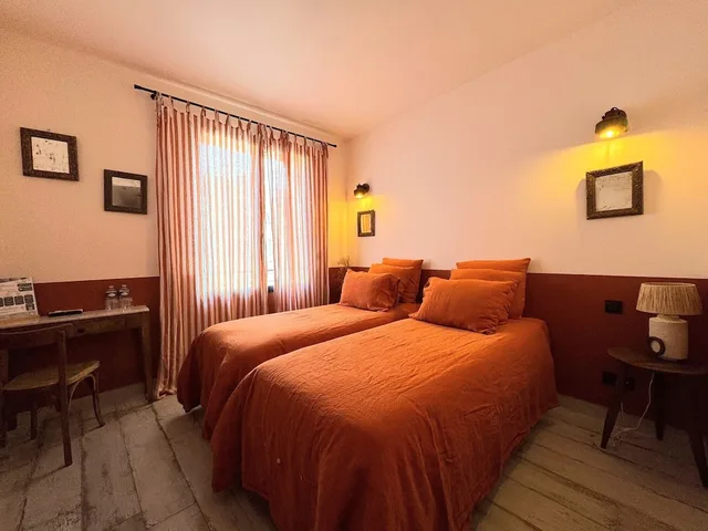 غرفة سوبيريور بسرير كينج، La Maison Volver 8/10