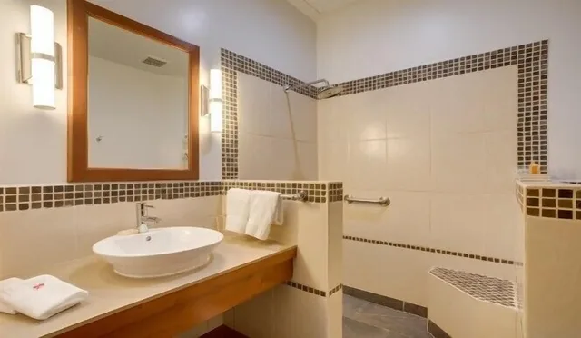 غرفة بسرير كينج بشرفة، San Ignacio Resort Hotel 2/2