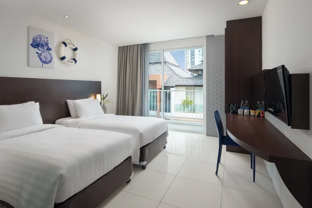 غرفة ديلوكس بسريرين منفصلين بشرفة، Rodina Beach Hotel 5/10