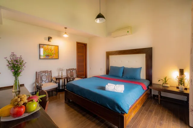 غرفة ديلوكس بسرير مزدوج بإطلالة على النهر، Golden Peach Villa Hoi An 3/7