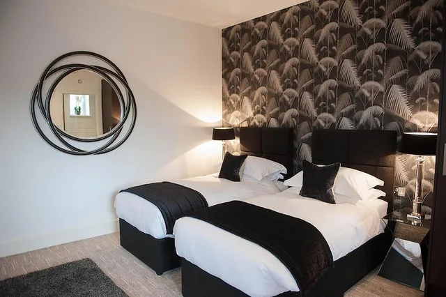 Studio, Apartment, Double Bed, The Halston 1/3
