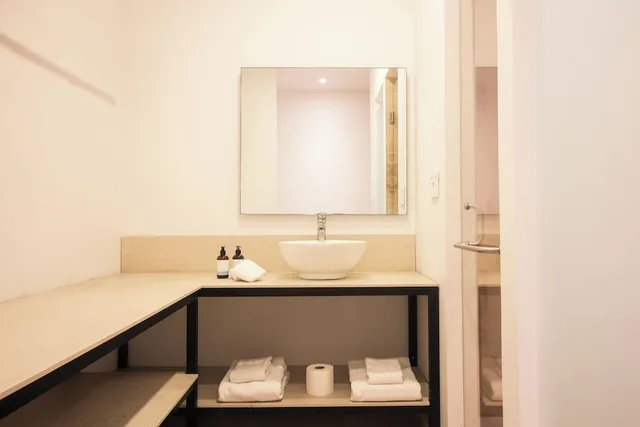 شقة عائلية بسريرين مزدوجين وسريرين كينج بإطلالة على المدينة بـ3 غرف نوم مع أريكة، B10 Distinctive Hotel 4/4