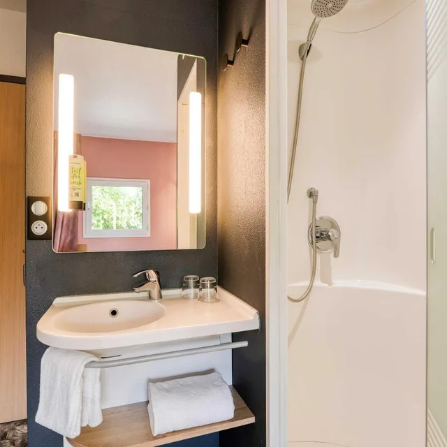 غرفة بسرير فردي، B&B Hotel Liege Rocourt 7/8