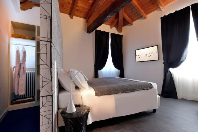 Tower, Apartment, Queen Bed، Phi Hotel Bologna 2/3