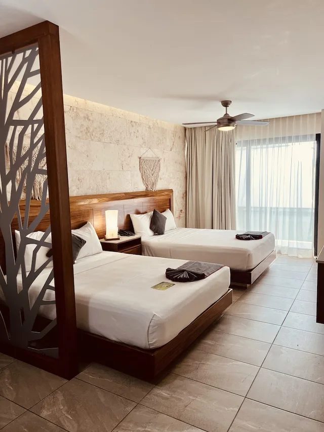 غرفة كومفورت بسريرين كوين مع أريكة، Grand Fifty Suites 8/10