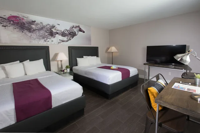 غرفة قياسية بسريرين كوين، Hotel Iris San Diego 1/4