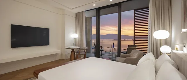 غرفة ديلوكس بسرير كينج، Grand Hyatt Izmir Istinyepark 3/7