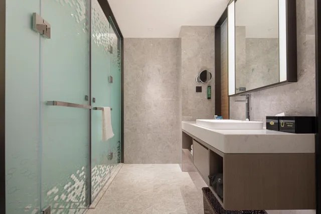 غرفة ديلوكس بسريرين منفصلين، Hampton by Hilton Hangzhou Liangzhu 4/4