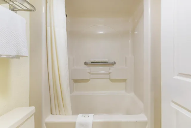 Exterior, King Bed, Quality Inn Florida City - Gateway To The Keys 7/7