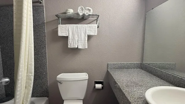 غرفة ديلوكس بسريرين مزدوجين، Motel6 Oklahoma City, OK - South 5/8
