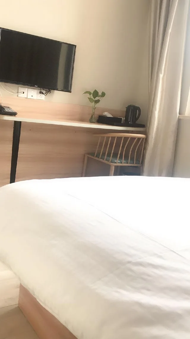 غرفة قياسية بسرير فردي وسرير كوين، Shanghai Xiannuo Luxury Hotel 1/2