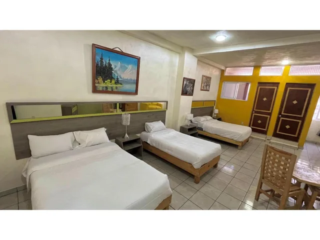 غرفة قياسية بثلاثة أسرّة، OYO Hotel Museo Carnaval 1/7