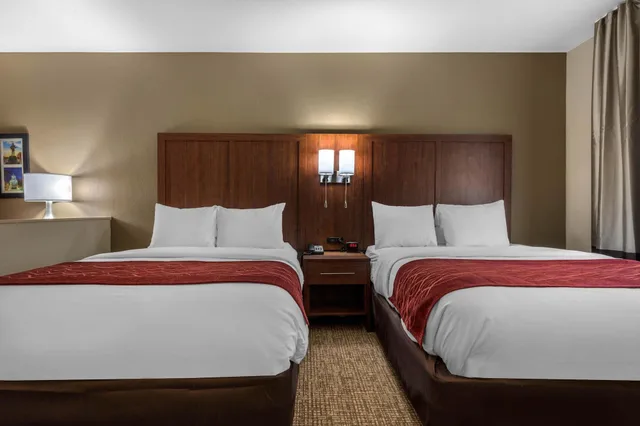 Upgrade, Suite, 2 Queen Beds, Sofa، Comfort Inn and Suites Montgomery East Carmichael Rd 7/10