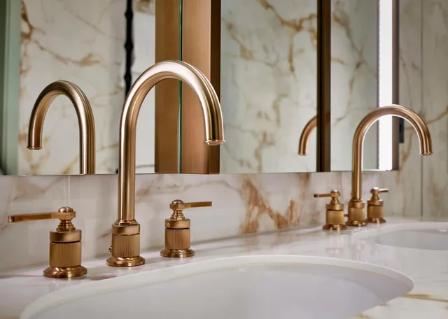 جناح جونيور، Taschenbergpalais Kempinski Hotel 7/8