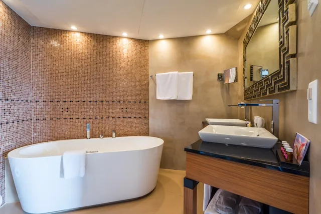 Spa, Penthouse, Suite, Lake View، Art Deco Hotel Montana 3/3