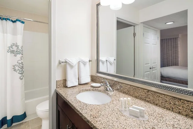 استوديو بسرير كينج مع أريكة لذوي الإعاقة، Residence Inn Costa Mesa Newport Beach 2/3