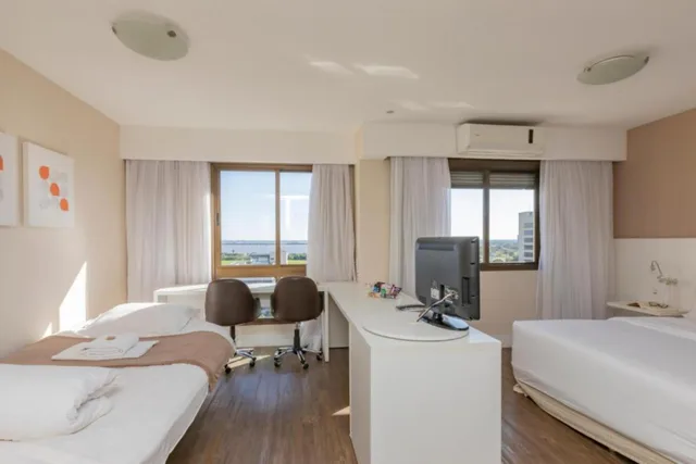 Luxury, Intercity Porto Alegre Praia de Belas 1/4