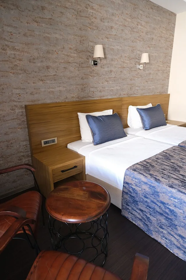 Standard, Twin Beds, Land View، Azka Hotel 6/10